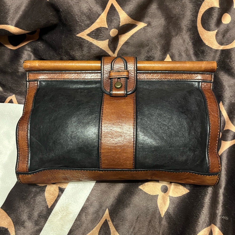 Fossil EUC Vintage “Re-issue Line” Leather 2Tone Clutch